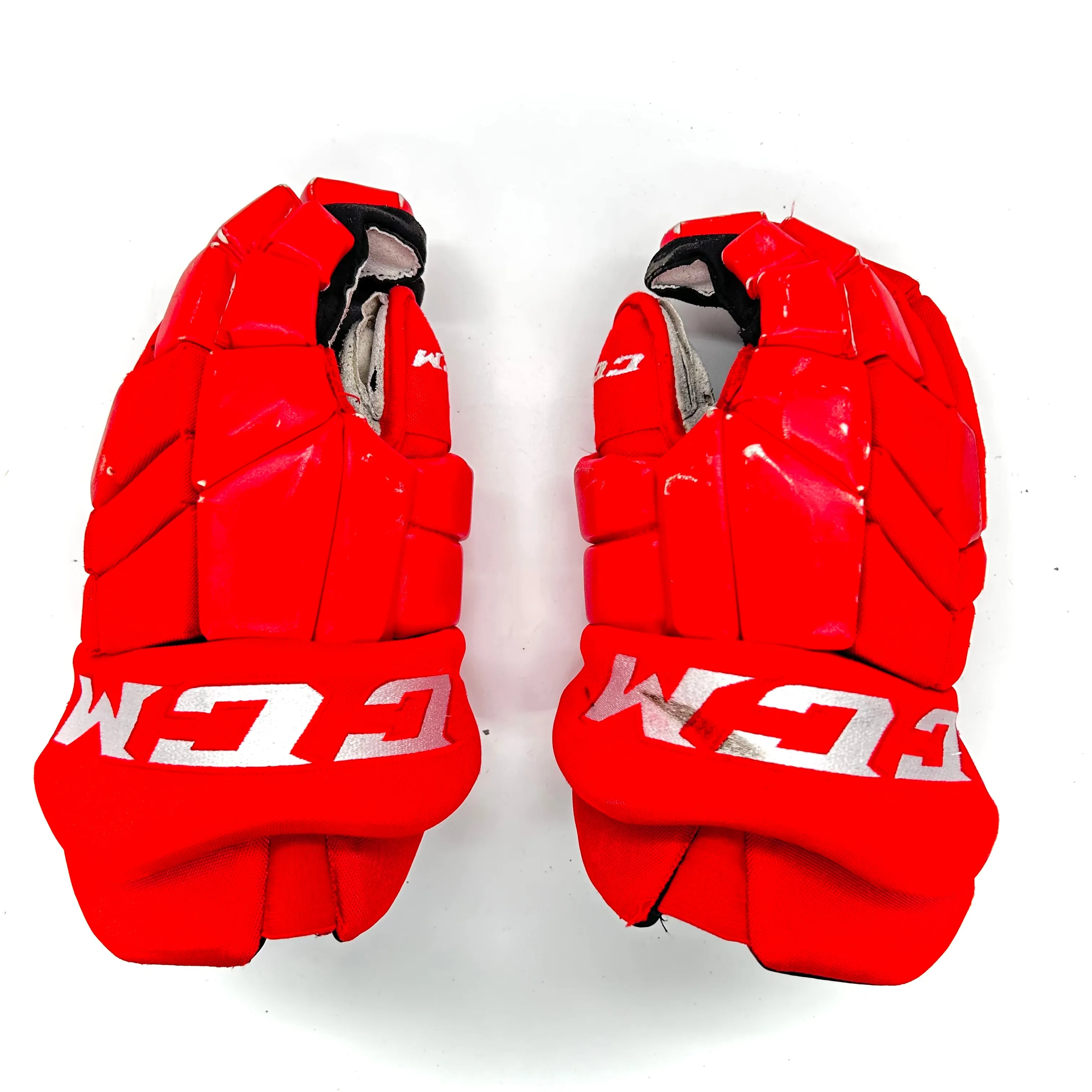 CCM HG42 - Used Pro Stock Glove (Red)