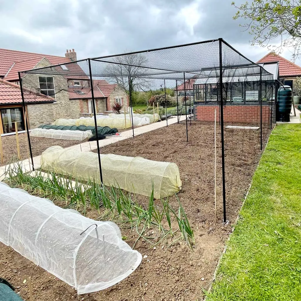 Steel Walk-in Fruit Cage